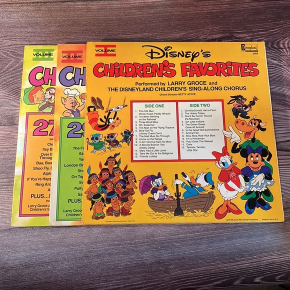 1986 Vintage Disney’s Children’s Favorites, volume 1, 2 and 3 on vinyl record - Picture 10 of 11